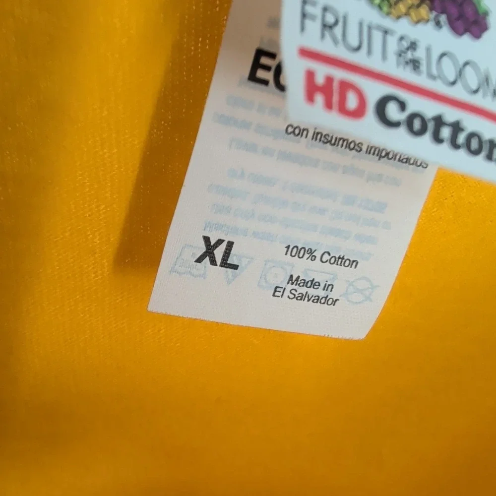 Los Angeles Lakers Basketball NBA Fruit Of The Loom Mens Yellow T-Shirt‎ Size XL